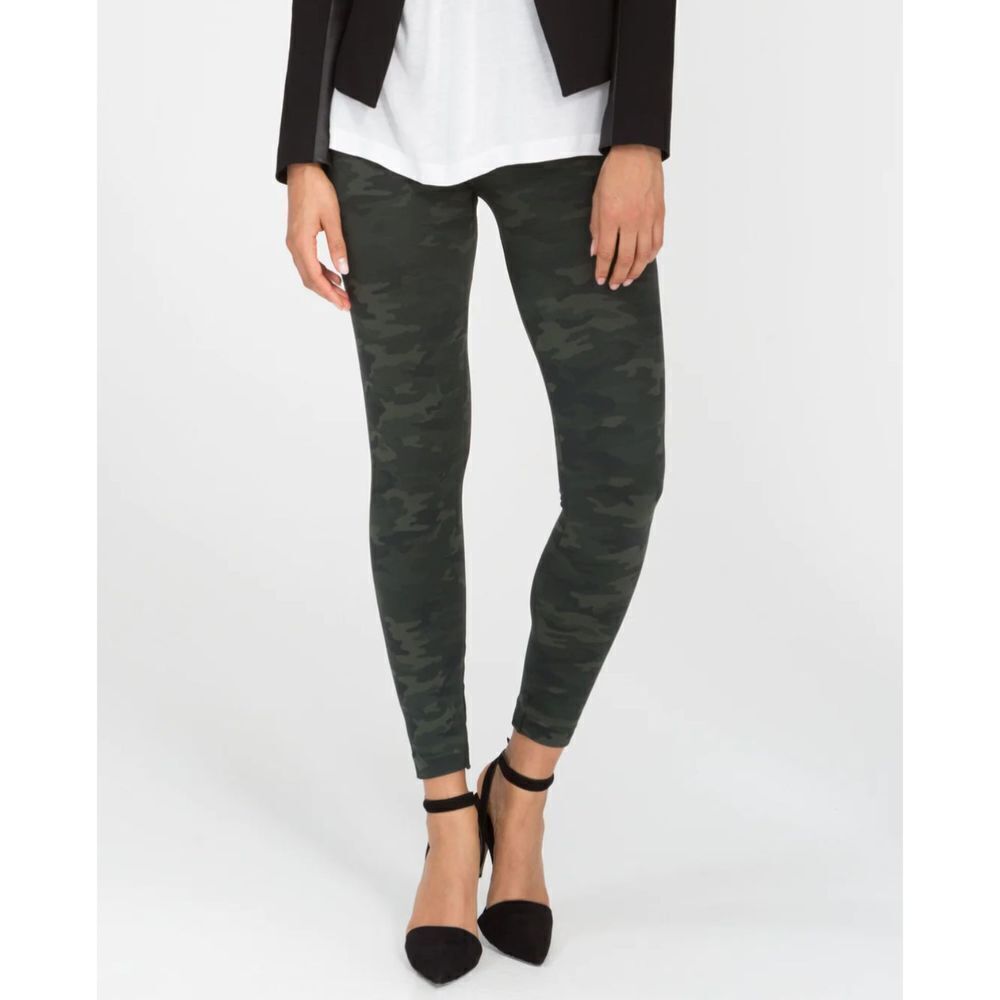 New! Spanx Green Camo Look At Me Now Seamless Leggings, Xs
